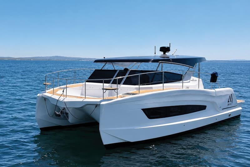 Vente catamaran moteur AVENTURA 38S