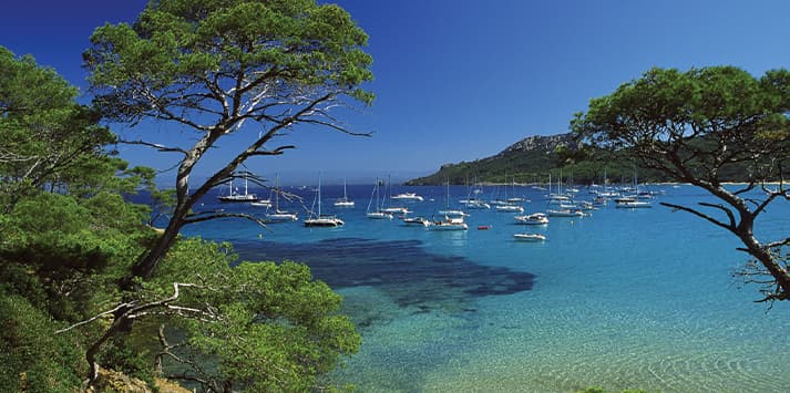 location-bateaux-moteur-et-voiliers Location bateaux moteur et voiliers Marseille
